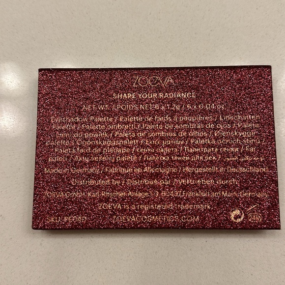 Zoeva Eyeshadow Palette in Share Your Radiance - Picture 4 of 6